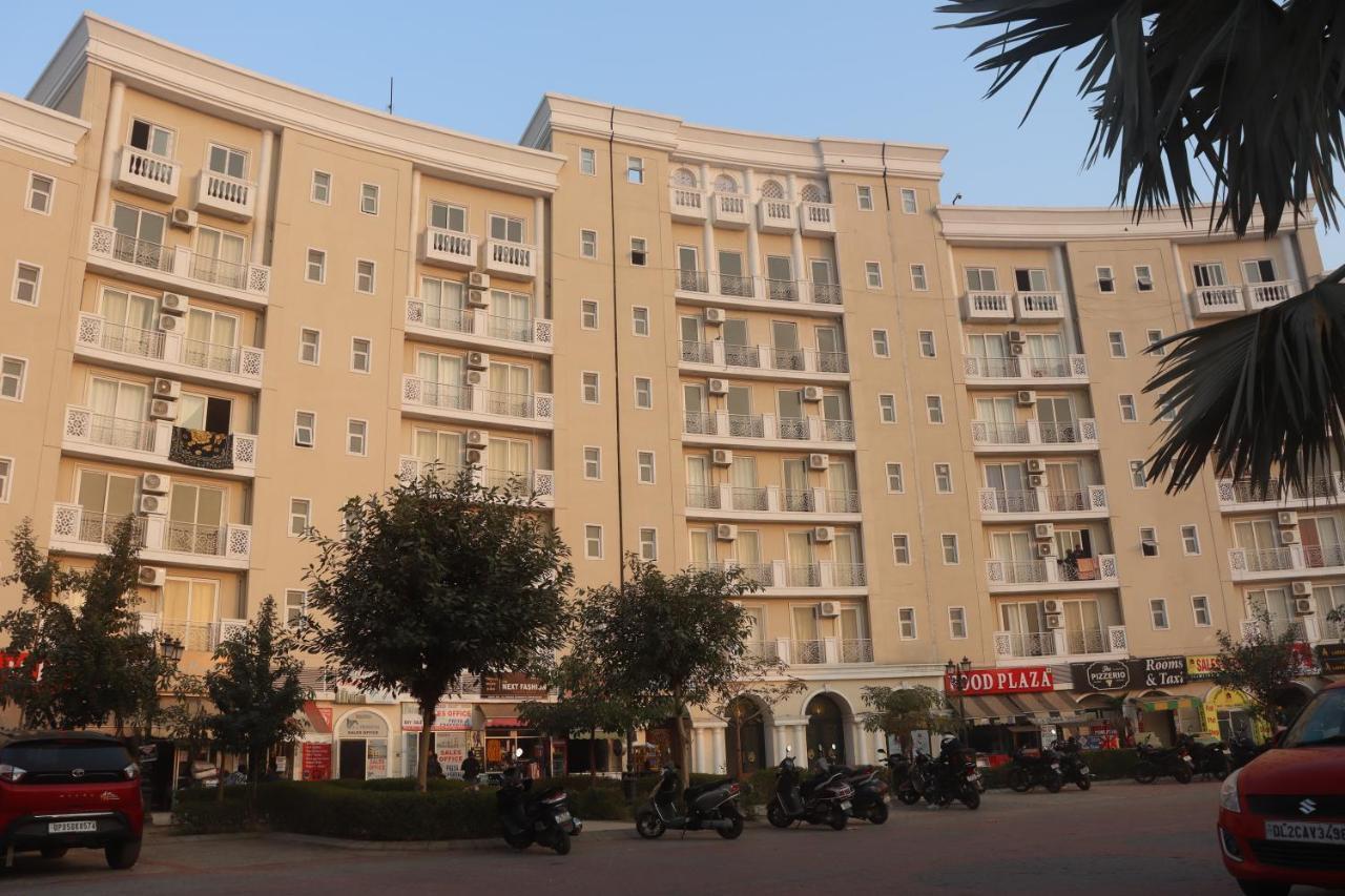 Shridham Holiday Vrindāvan Exterior foto
